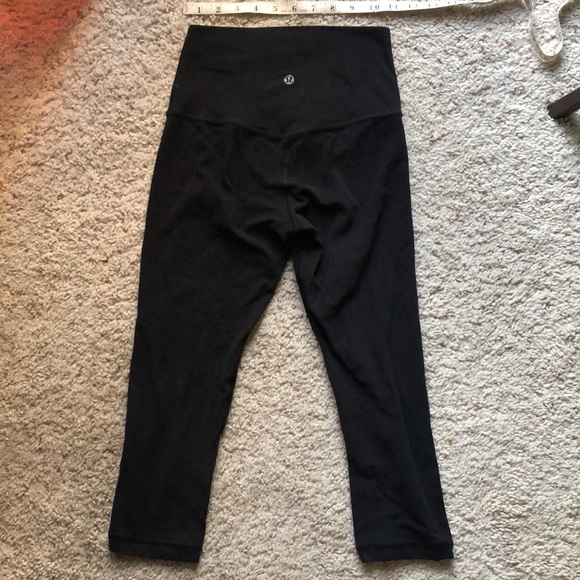Women’s Lululemon leggings - Picture 5 of 5